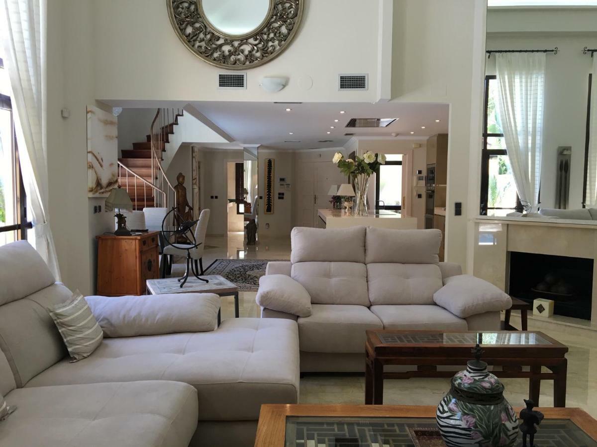 Bahia De Banus Bungalow Deluxe Apartment Marbella